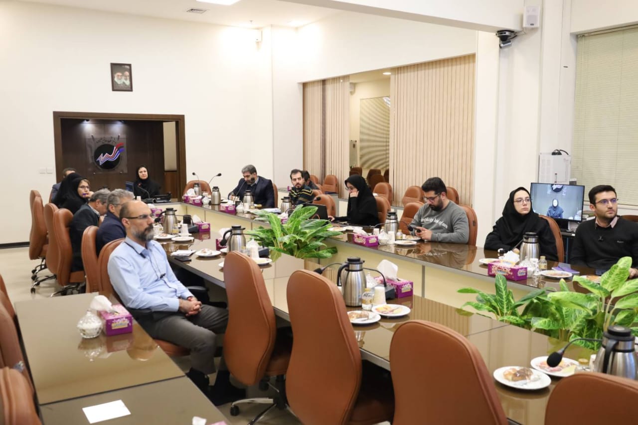 سخنرانی نماینده سازمان نقشه‌برداری کشور در نشست تخصصی پژوهشکده سوانح طبیعی با عنوان «فناوری‌های نوین در مدیریت اطلاعات حوادث و سوانح»